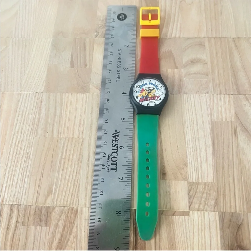 Rare Vintage Lorus Disney the perils of Mickey Mouse watch NEW BATTERY